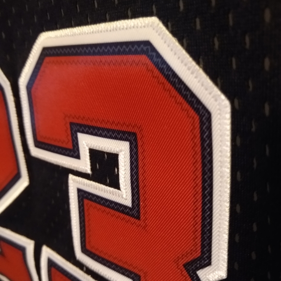 Michael Jordan Chicago Bulls Jersey 23 XL NWT - Picture 3 of 10